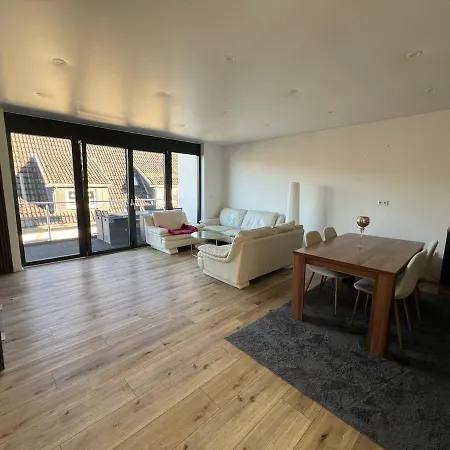 Neubauwohnug Mit Balkon *